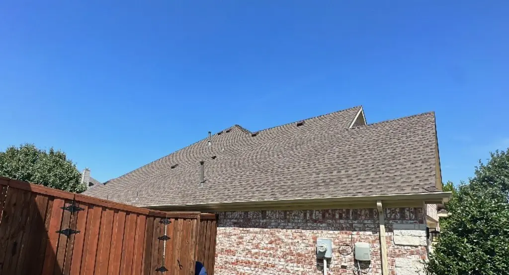 Completed roof replacement project in Niles